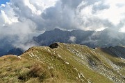 90 Vista su parte della lunga cresta salita dal Passo a Cima Lemma